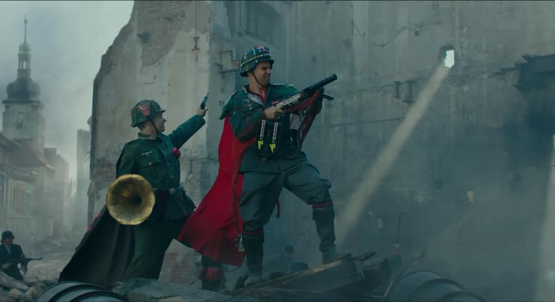 Sam Rockwell and Alfie Allen in Jojo Rabbit (2019)