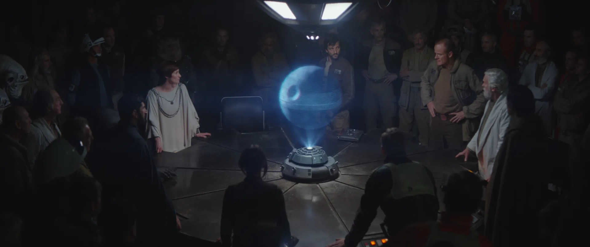 Jimmy Smits, Ben Daniels, Fares Fares, Felicity Jones, Diego Luna, Ian McElhinney, Genevieve O'Reilly, and Alistair Petrie in Rogue One: A Star Wars Story (2016)