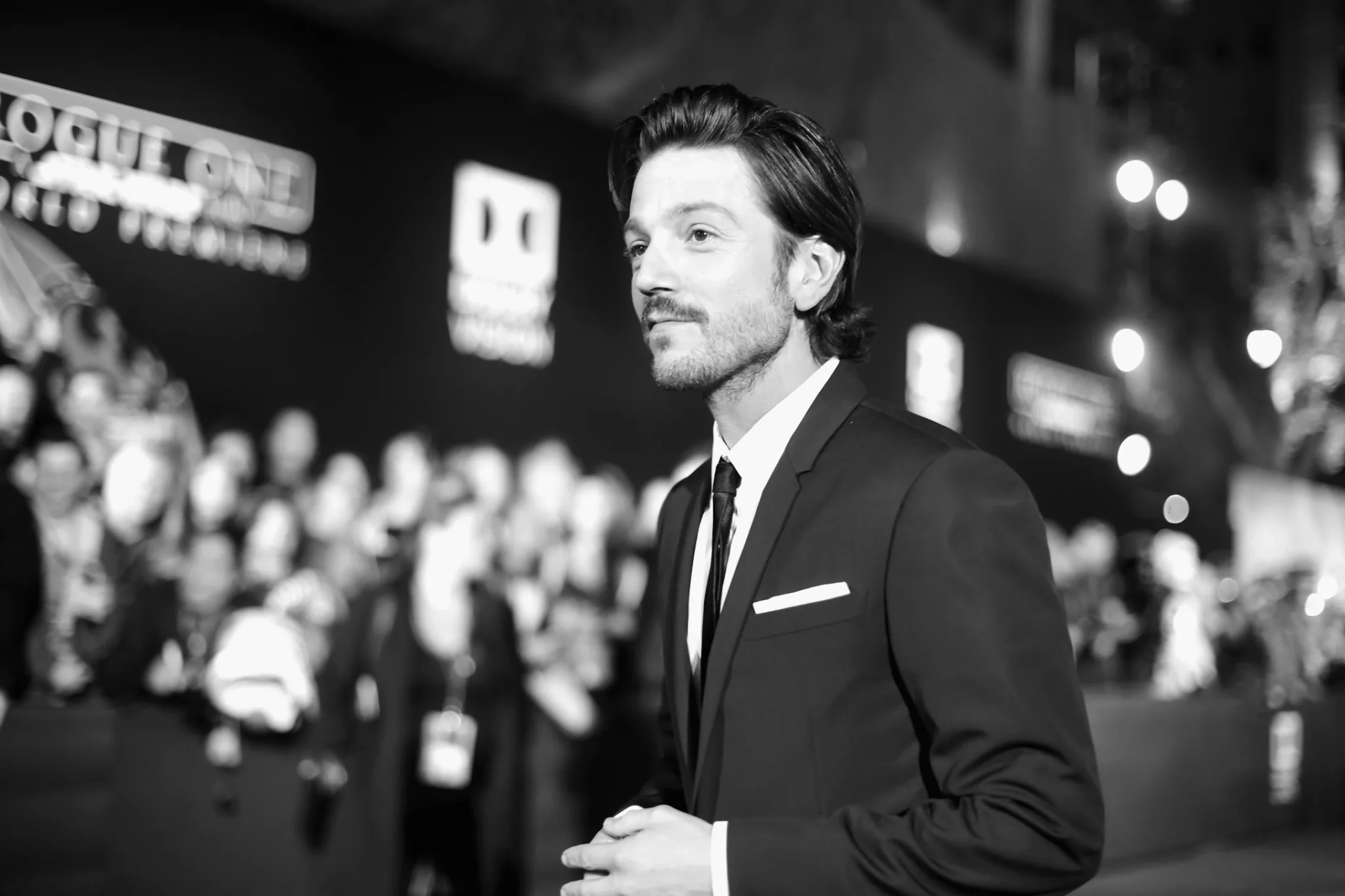 Diego Luna at an event for Rogue One: A Star Wars Story (2016)