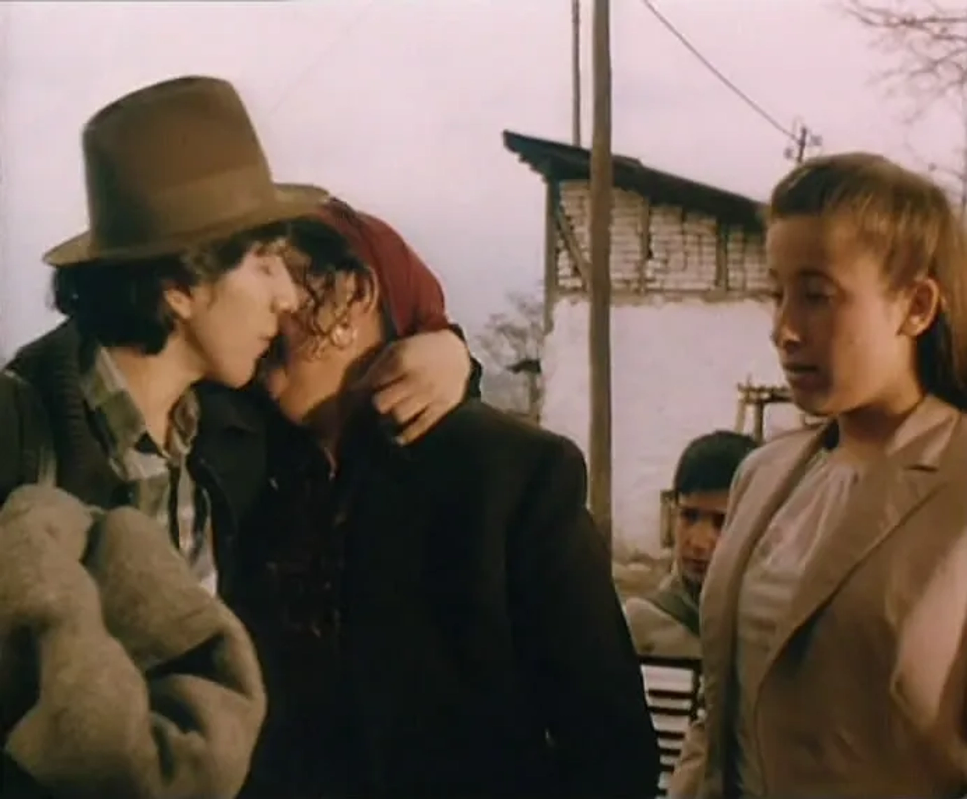 Ljubica Adzovic, Davor Dujmovic, and Sinolicka Trpkova in Time of the Gypsies (1988)