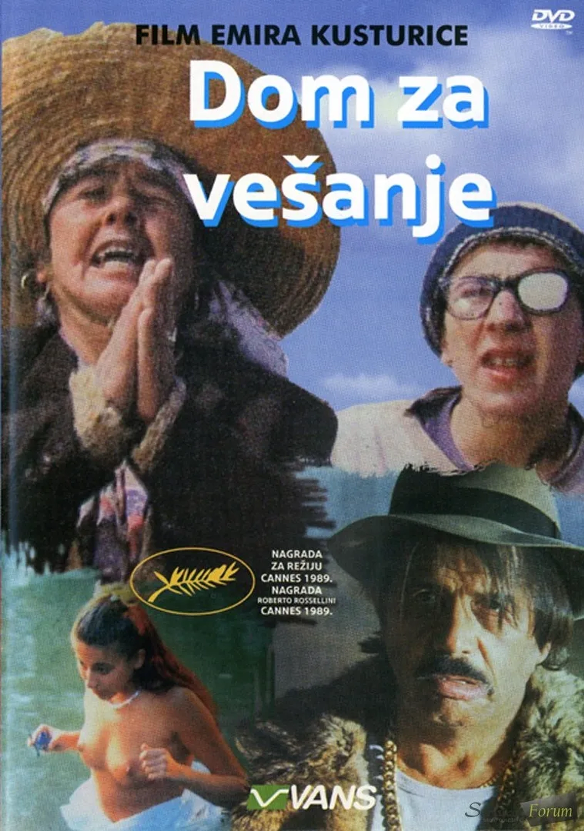 Ljubica Adzovic, Davor Dujmovic, Bora Todorovic, and Sinolicka Trpkova in Time of the Gypsies (1988)