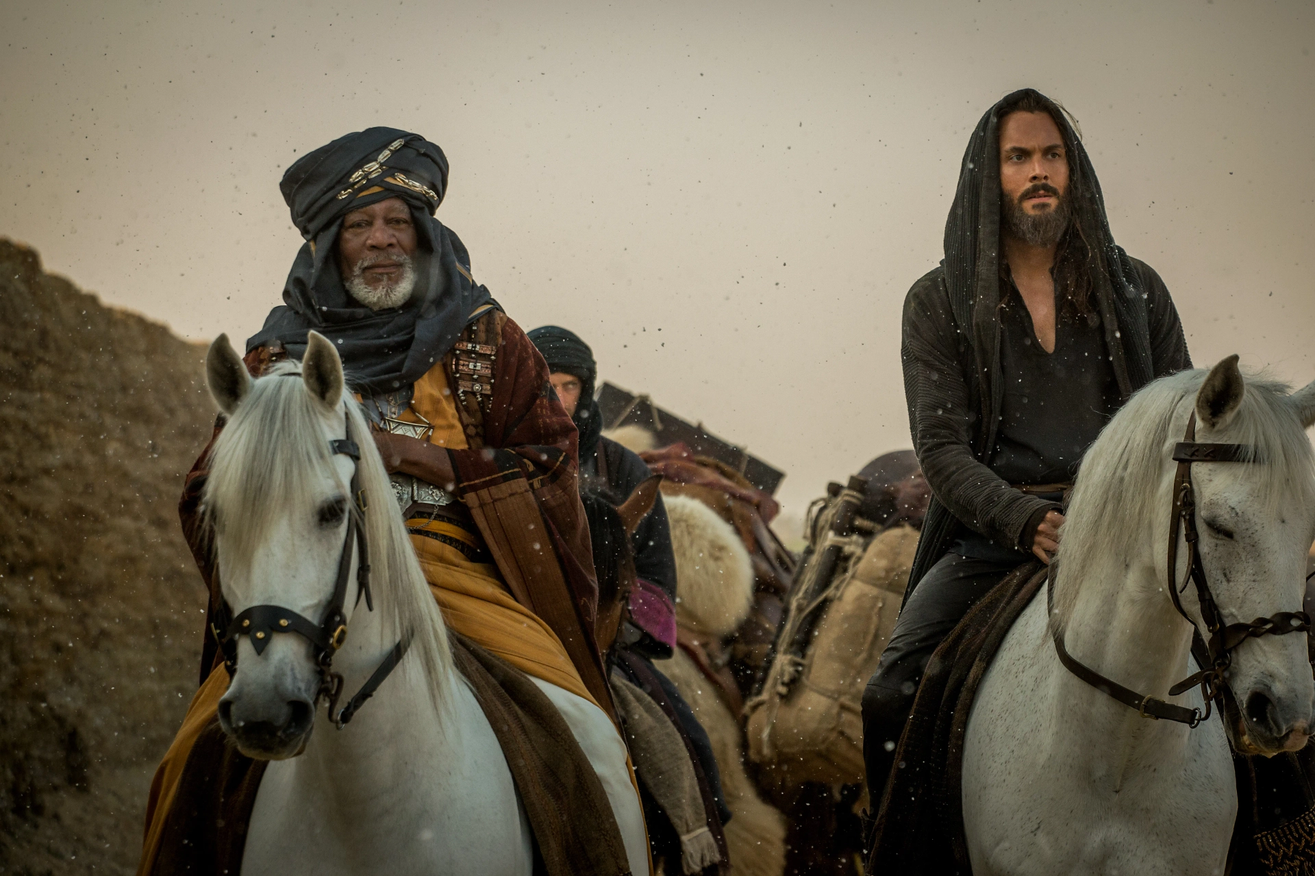 Morgan Freeman and Jack Huston in Ben-Hur (2016)