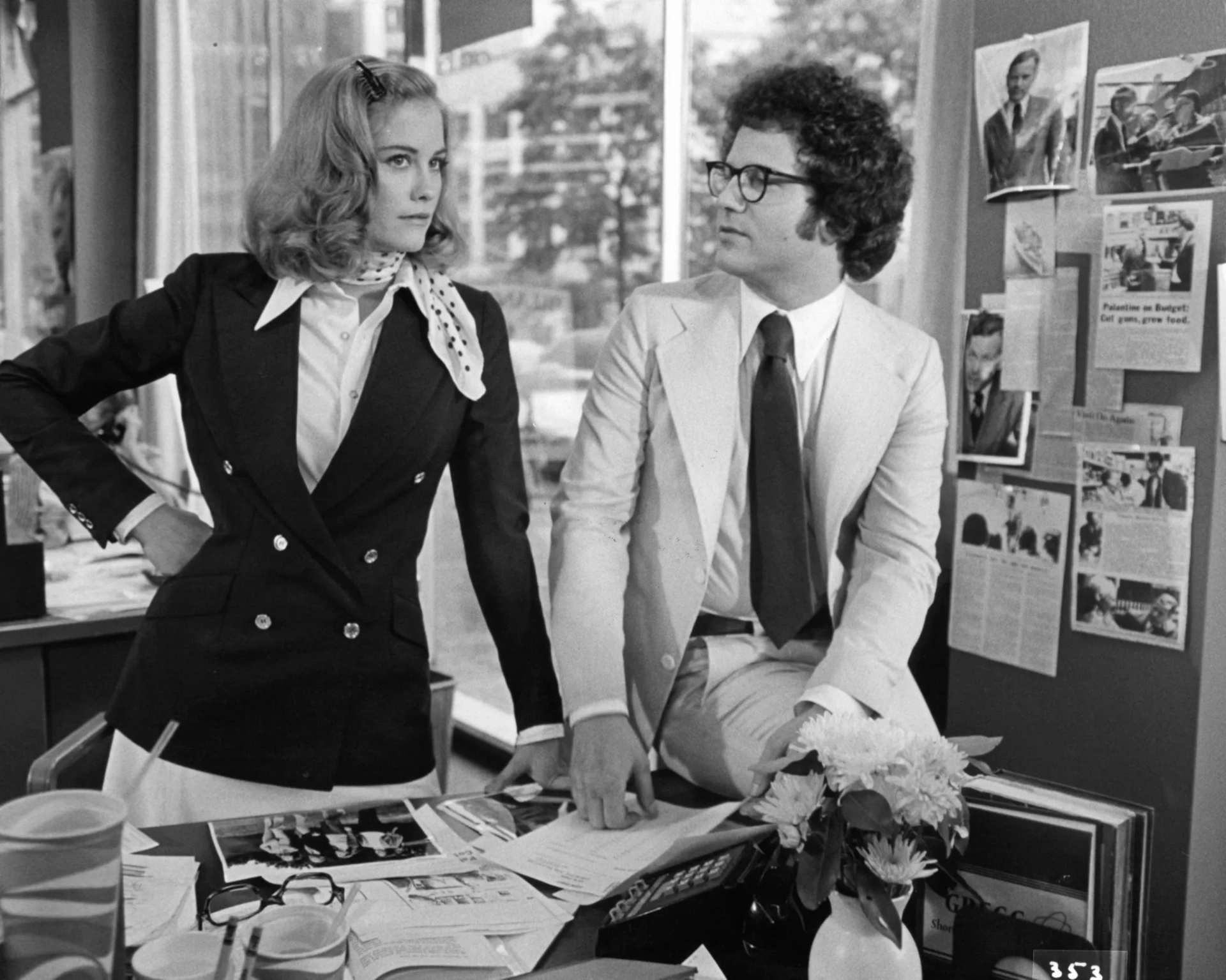 Albert Brooks and Cybill Shepherd in Taxi Driver (1976)