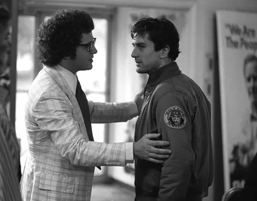 "Taxi Driver" Albert Brooks, Robert De Niro 1976 Columbia Pictures