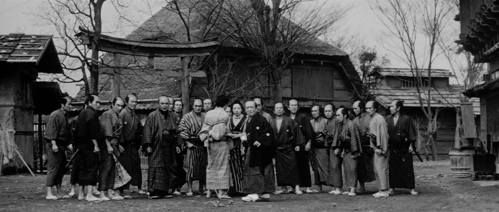 Kamatari Fujiwara, Seizaburô Kawazu, and Isuzu Yamada in Yojimbo (1961)