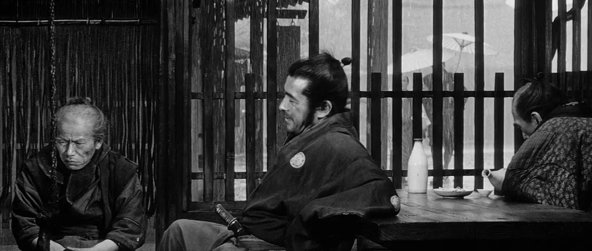 Toshirô Mifune, Kyû Sazanka, and Eijirô Tôno in Yojimbo (1961)