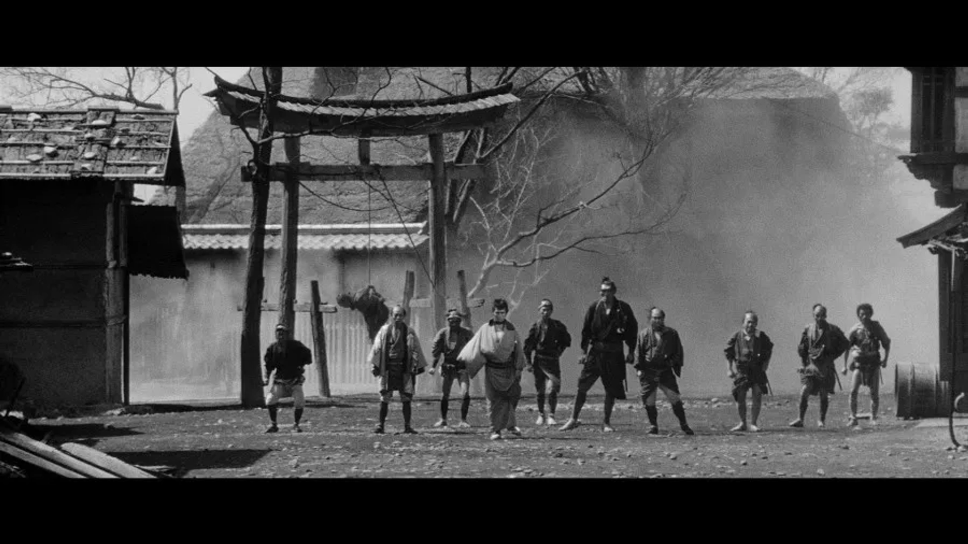 Daisuke Katô, Tatsuya Nakadai, Kyû Sazanka, and Eijirô Tôno in Yojimbo (1961)