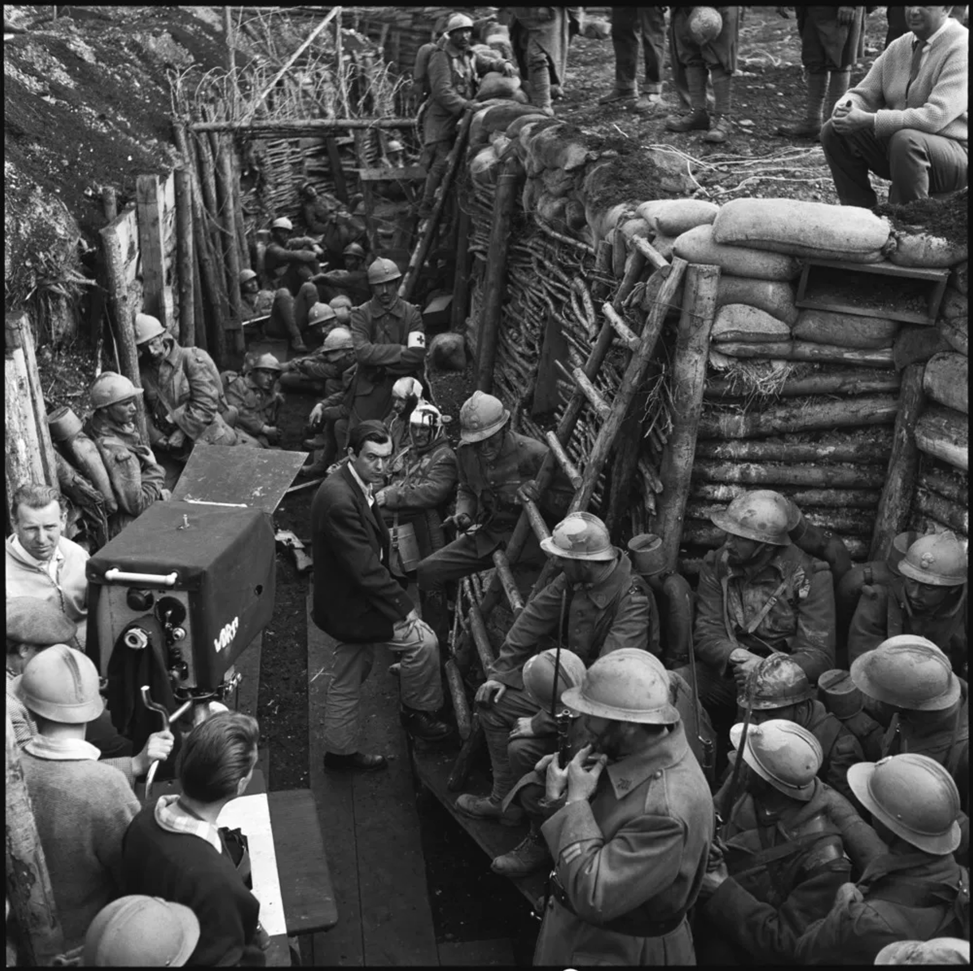 Kirk Douglas and Stanley Kubrick in Paths of Glory (1957)