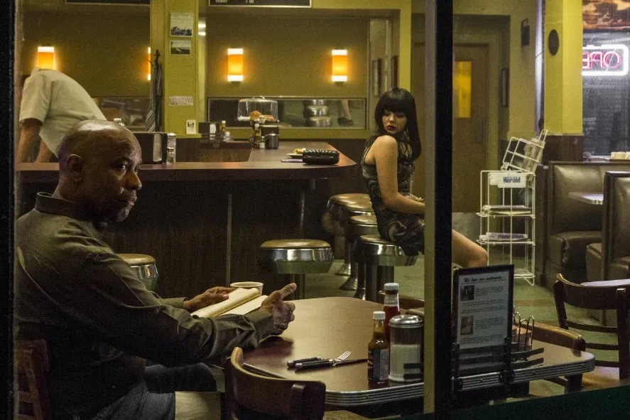 Denzel Washington, Steve Sweeney, and Chloë Grace Moretz in The Equalizer (2014)