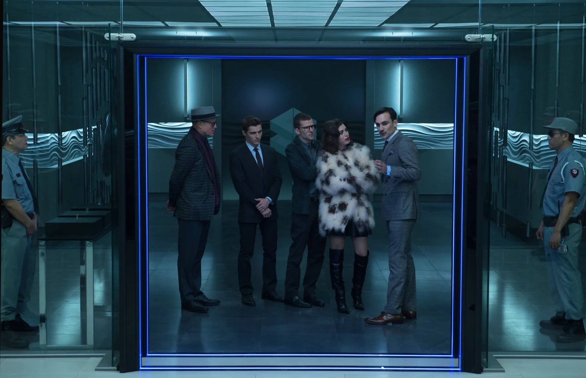 Woody Harrelson, Lizzy Caplan, Jesse Eisenberg, Henry Lloyd-Hughes, and Dave Franco in Now You See Me 2 (2016)