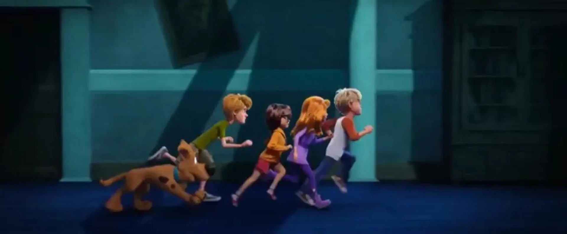 Frank Welker, Pierce Gagnon, Mckenna Grace, Ariana Greenblatt, and Iain Armitage in Scoob! (2020)