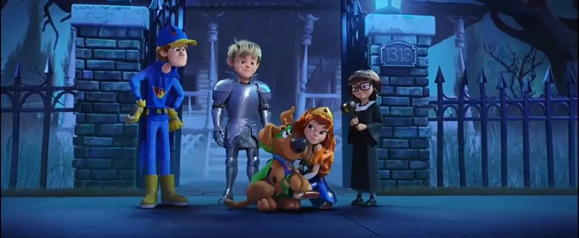 Frank Welker, Pierce Gagnon, Mckenna Grace, Ariana Greenblatt, and Iain Armitage in Scoob! (2020)