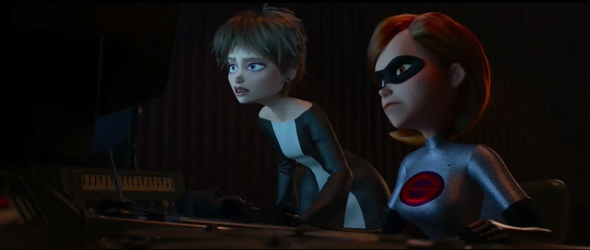 Holly Hunter and Catherine Keener in Incredibles 2 (2018)