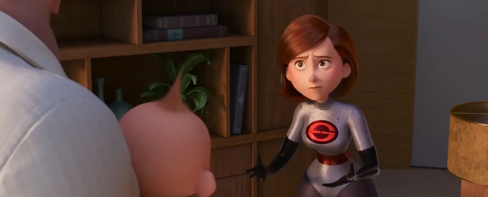 Holly Hunter and Craig T. Nelson in Incredibles 2 (2018)