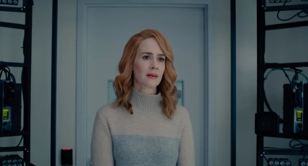 Sarah Paulson in Glass (2019)