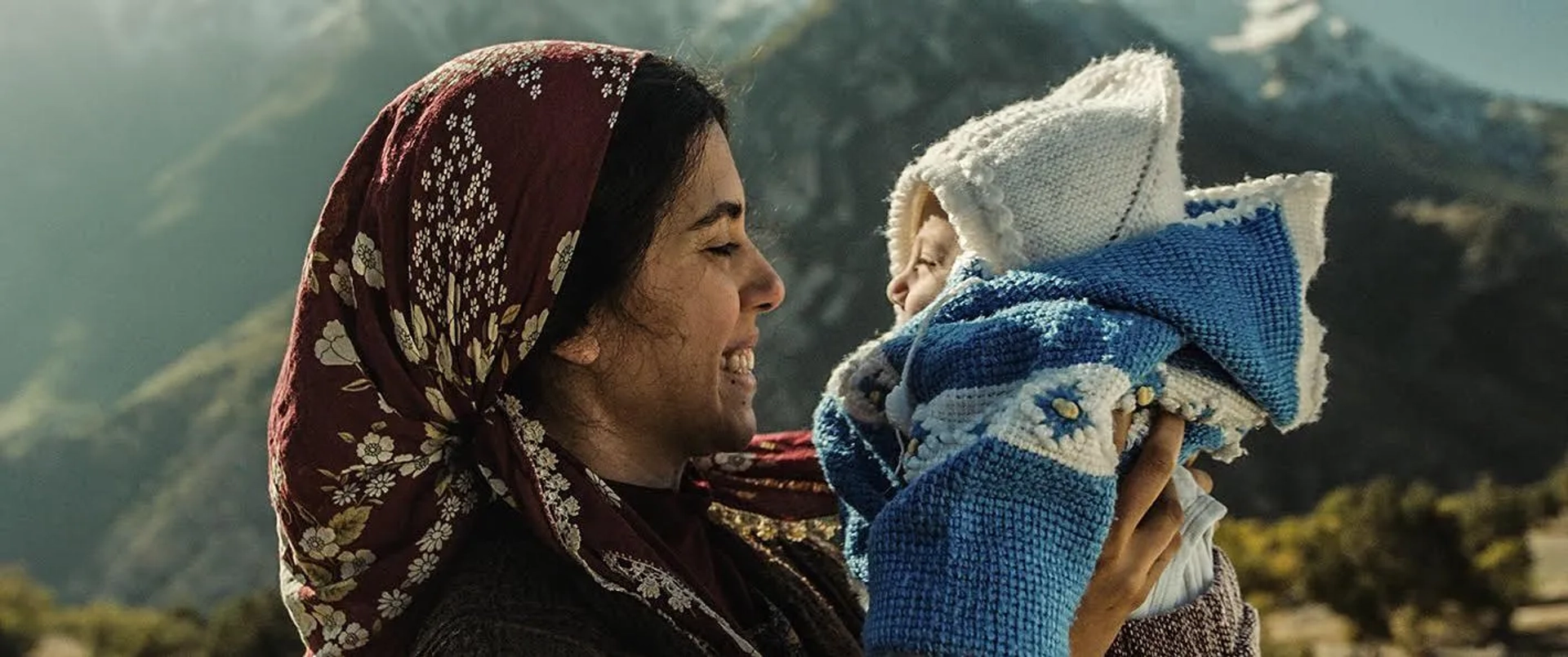 Cemre Ebuzziya in A Tale of Three Sisters (2019)