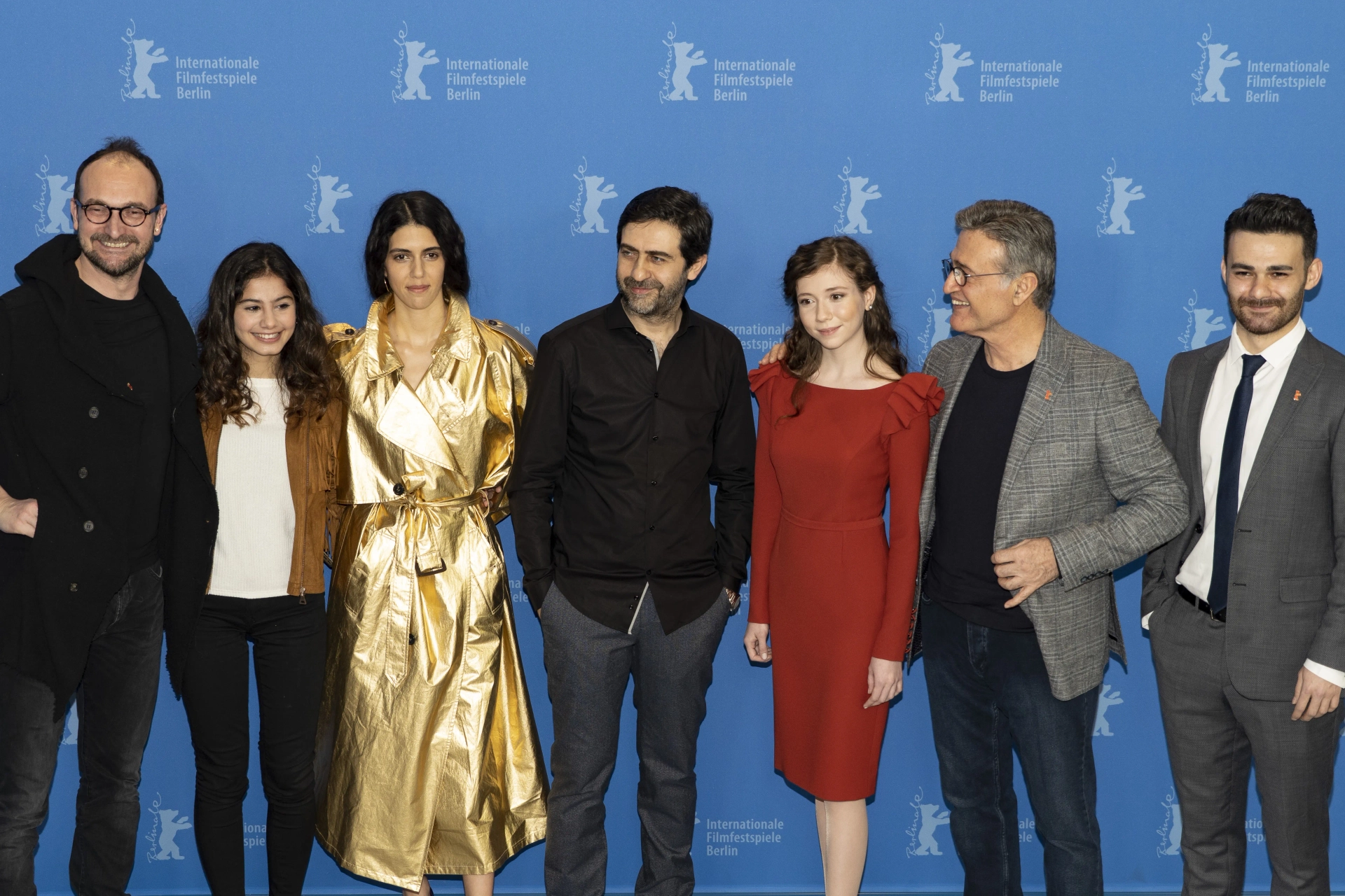 Helin Kandemir, Emin Alper, Kubilay Tunçer, Ece Yüksel, Cemre Ebuzziya, Kayhan Açikgöz, and Müfit Kayacan at an event for A Tale of Three Sisters (2019)