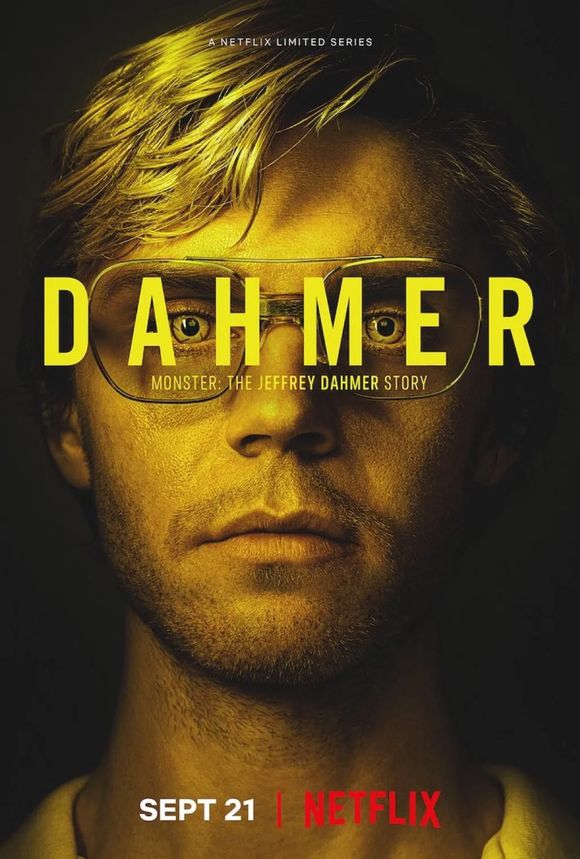 سریال هیولا: داستان جفری دامر (Dahmer - Monster: The Jeffrey Dahmer Story 2022)