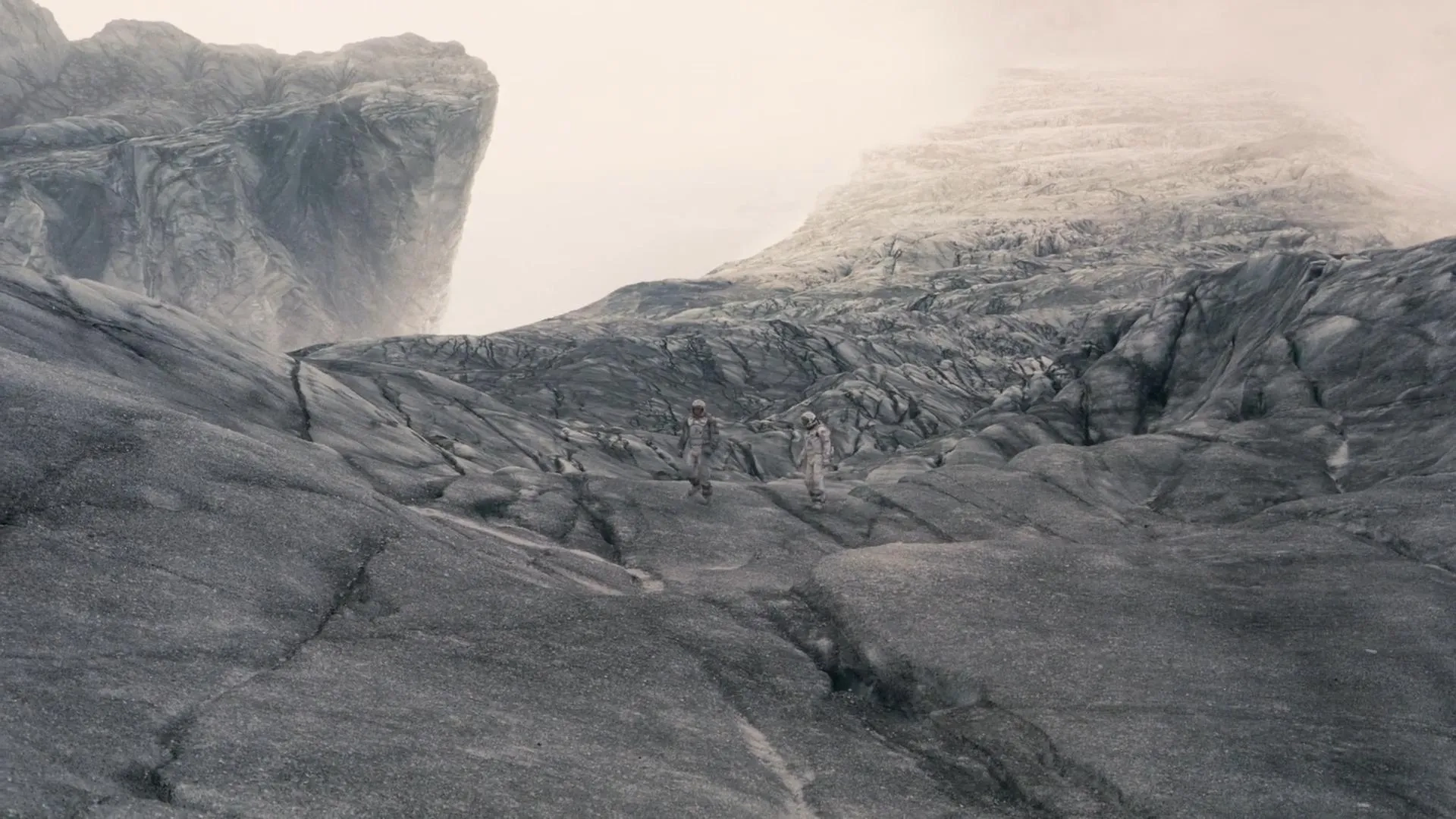 Matthew McConaughey and Matt Damon in Interstellar (2014)