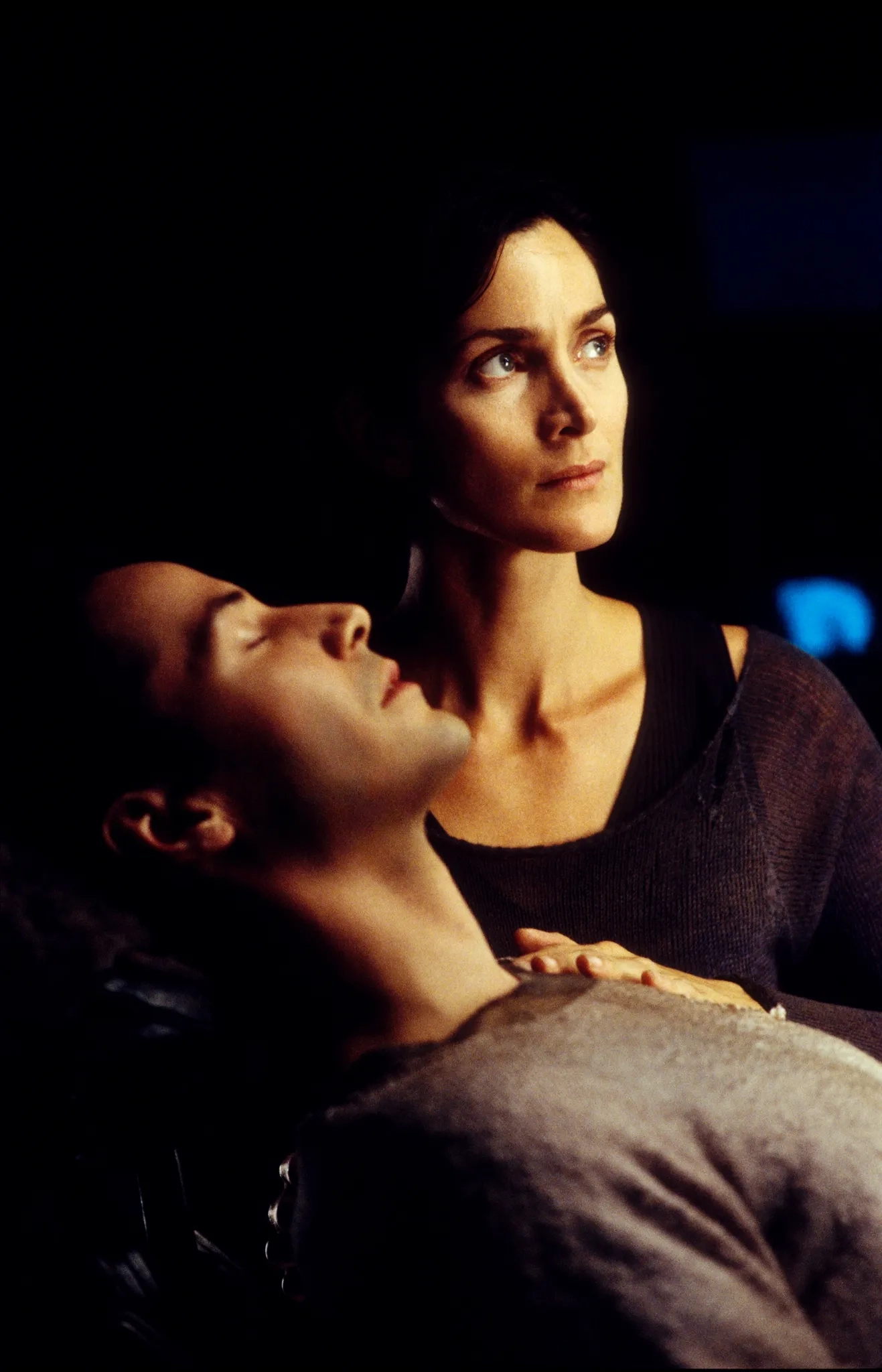 Keanu Reeves and Carrie-Anne Moss in The Matrix (1999)