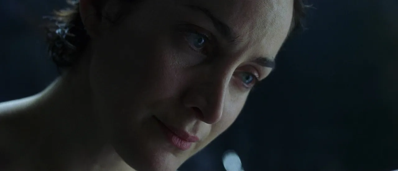 Carrie-Anne Moss in The Matrix (1999)