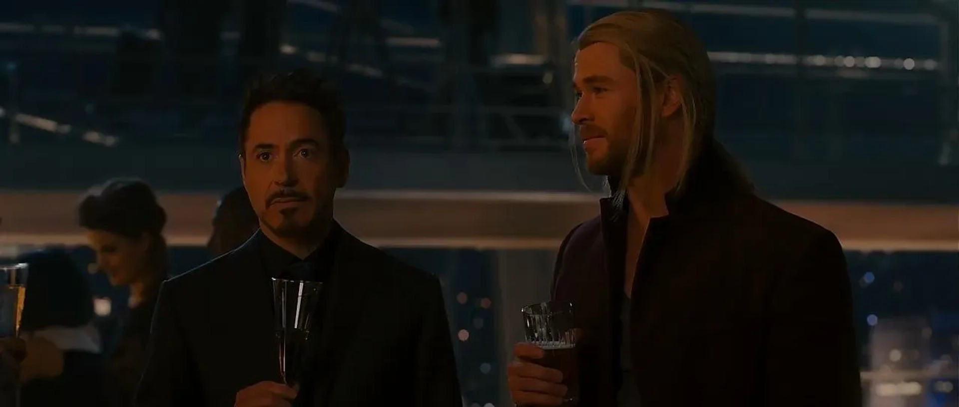 Robert Downey Jr. and Chris Hemsworth in Avengers: Age of Ultron (2015)