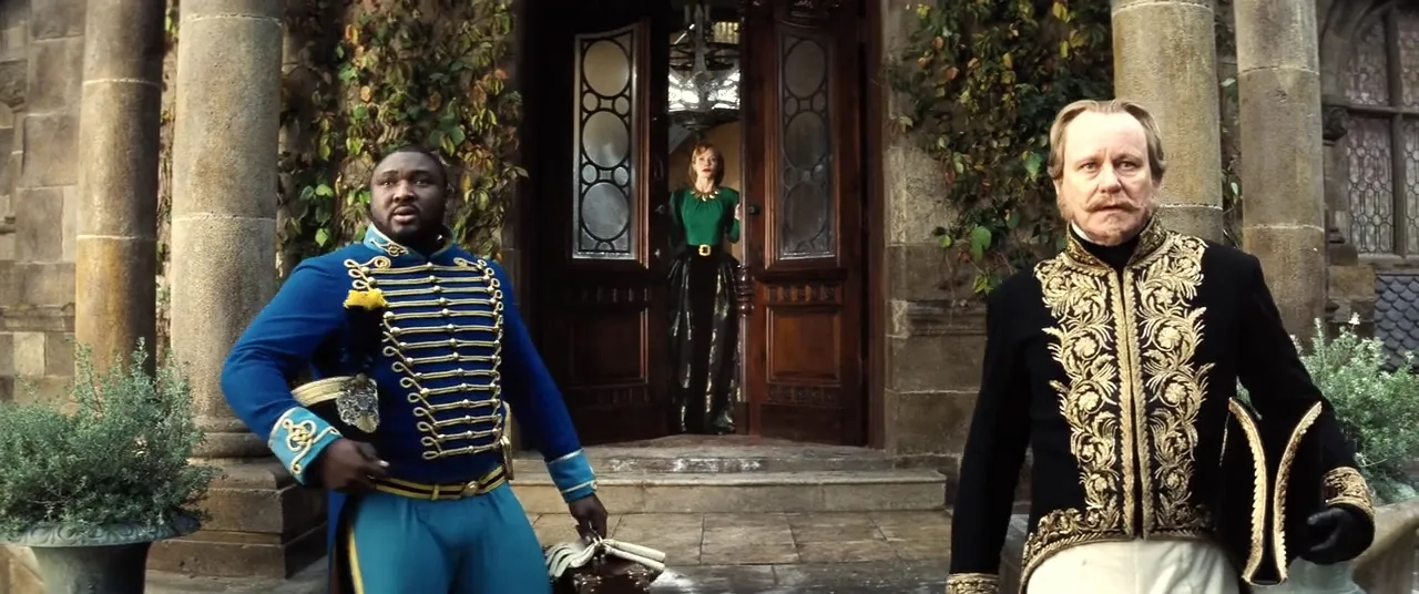 Cate Blanchett, Stellan Skarsgård, and Nonso Anozie in Cinderella (2015)