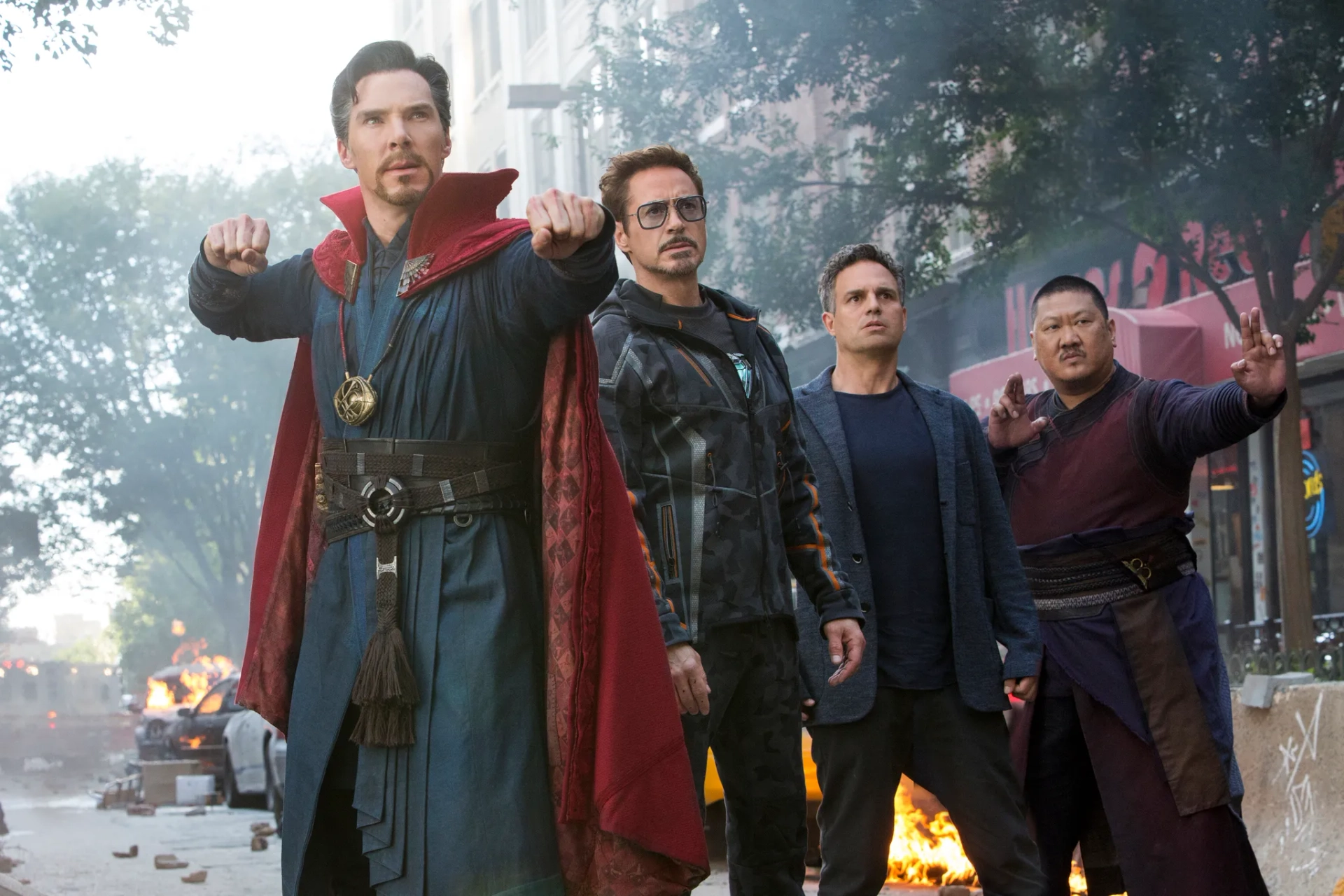 Robert Downey Jr., Mark Ruffalo, Benedict Wong, and Benedict Cumberbatch in Avengers: Infinity War (2018)