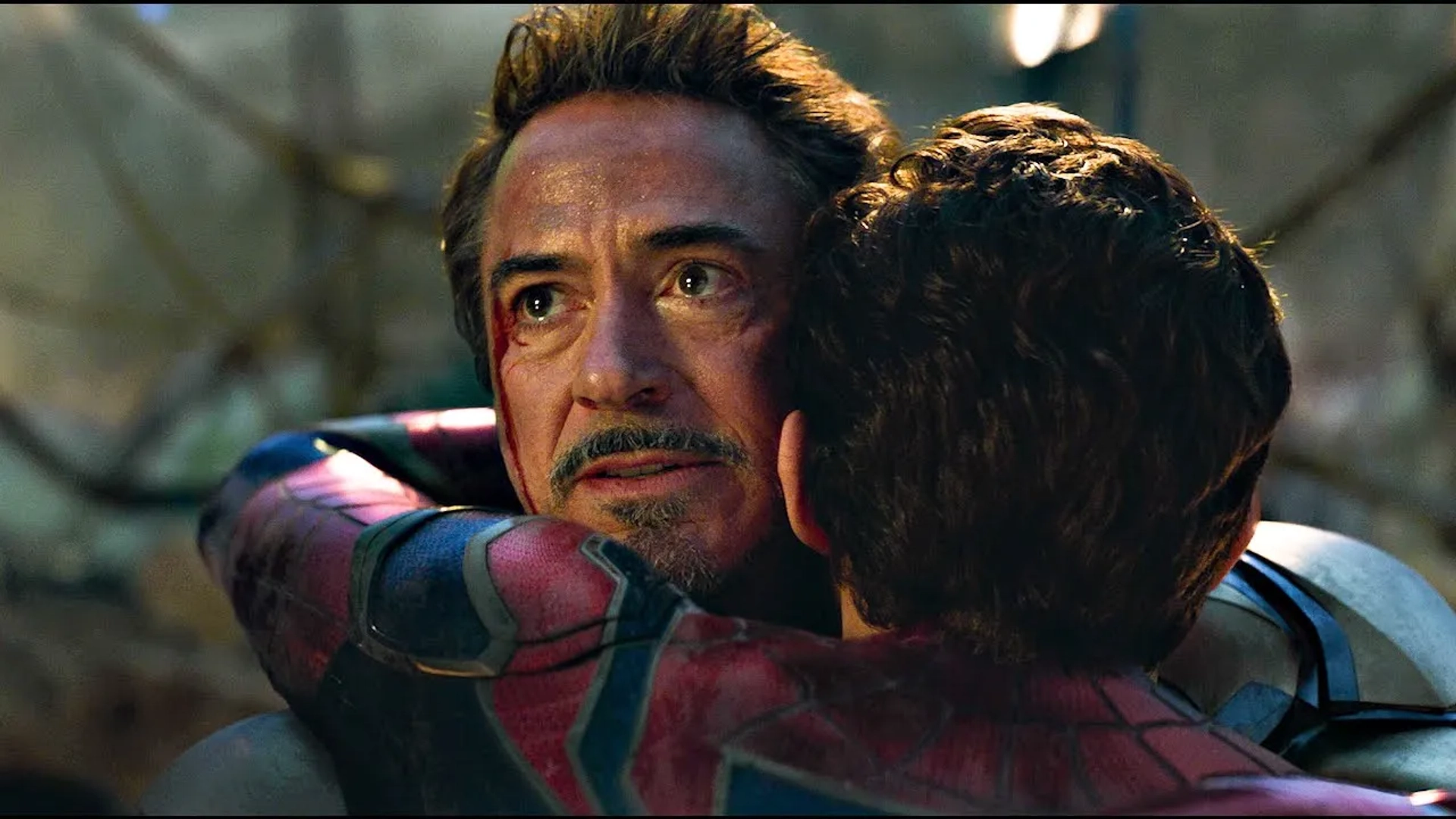 Robert Downey Jr. and Tom Holland in Avengers: Endgame (2019)