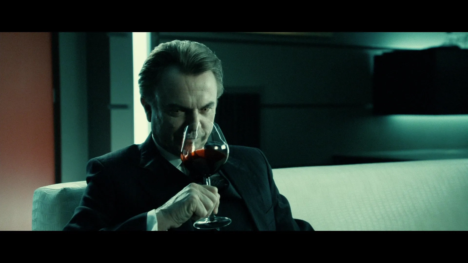 Sam Neill in Daybreakers (2009)