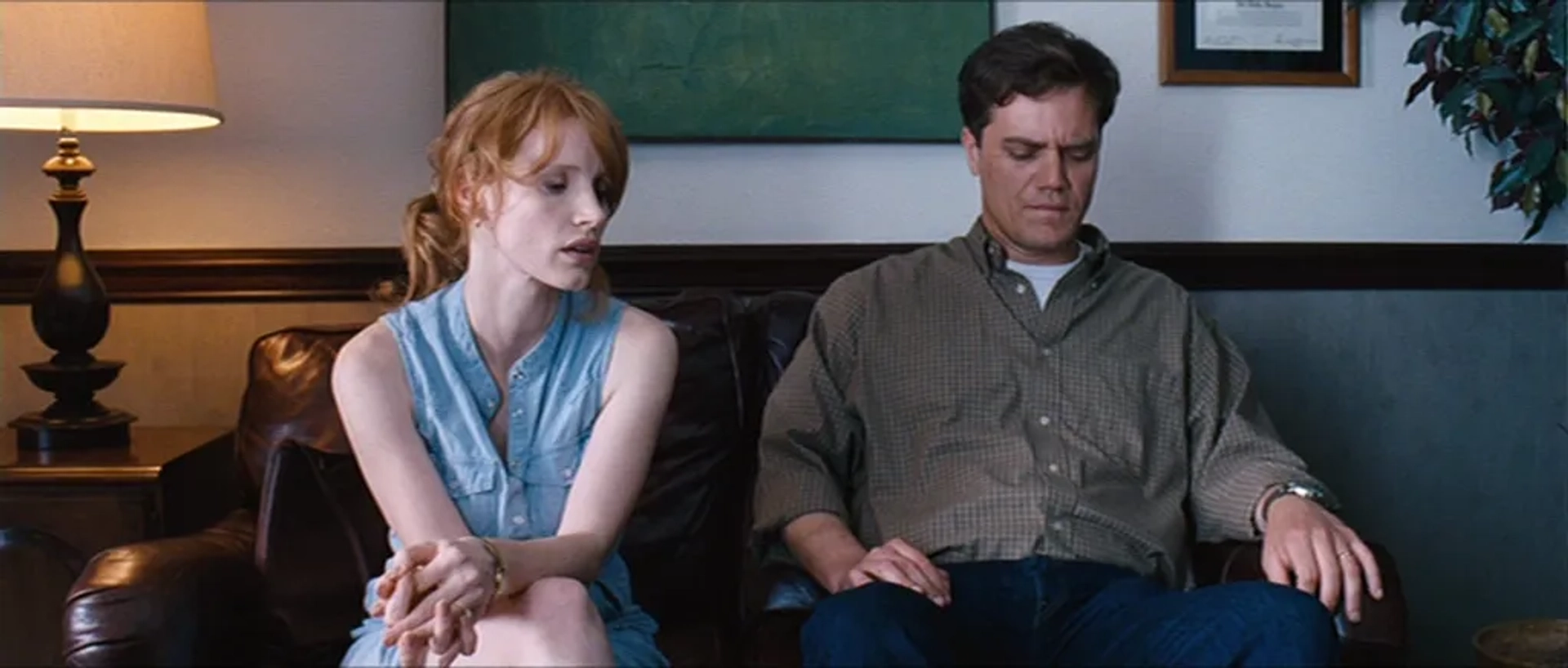 Michael Shannon and Jessica Chastain in Take Shelter (2011)