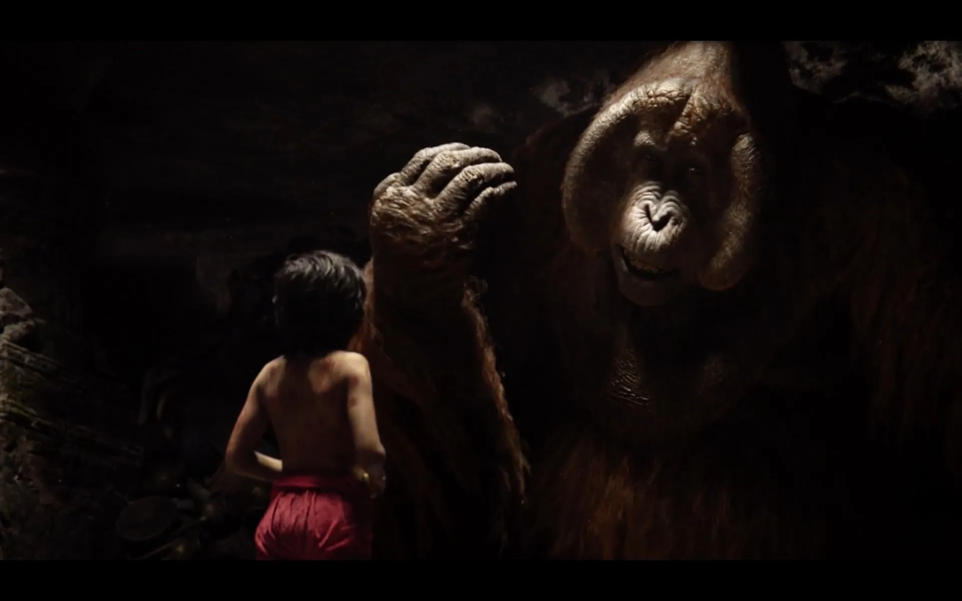 Christopher Walken and Neel Sethi in The Jungle Book (2016)