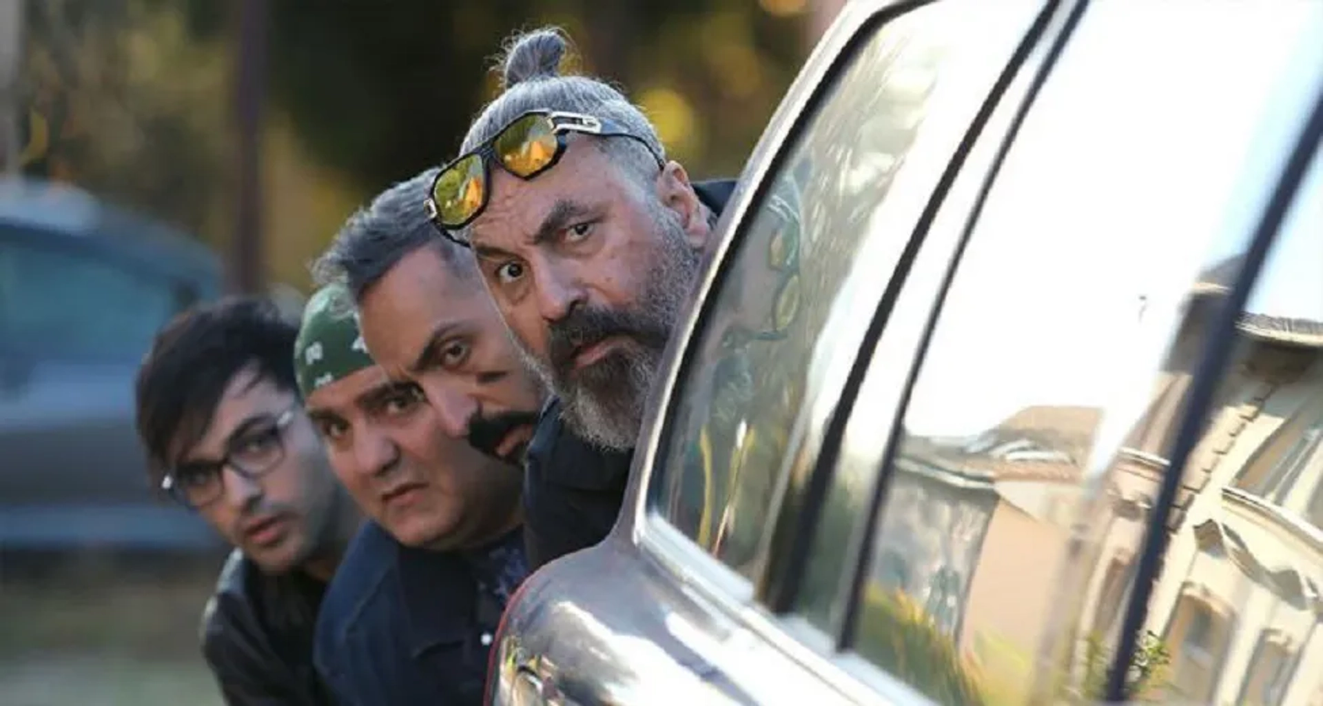 Hamid Farrokhnezhad, Amir Mahdi Jule, and Mir Taher Mazloomi in The Samurai in Berlin (2019)