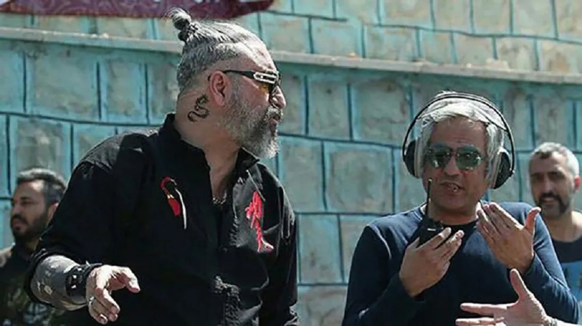 Hamid Farrokhnezhad and Mehdi Naderi in The Samurai in Berlin (2019)