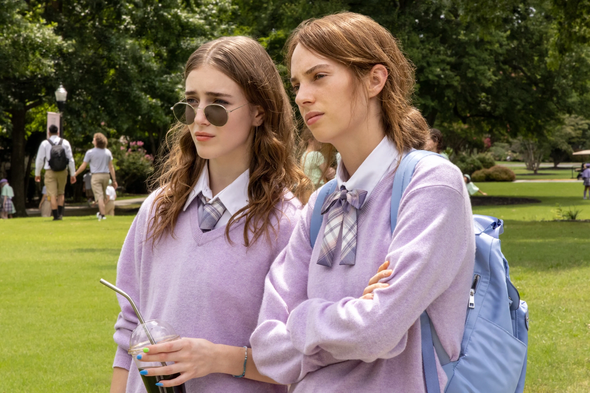 Maya Hawke and Talia Ryder in Do Revenge (2022)