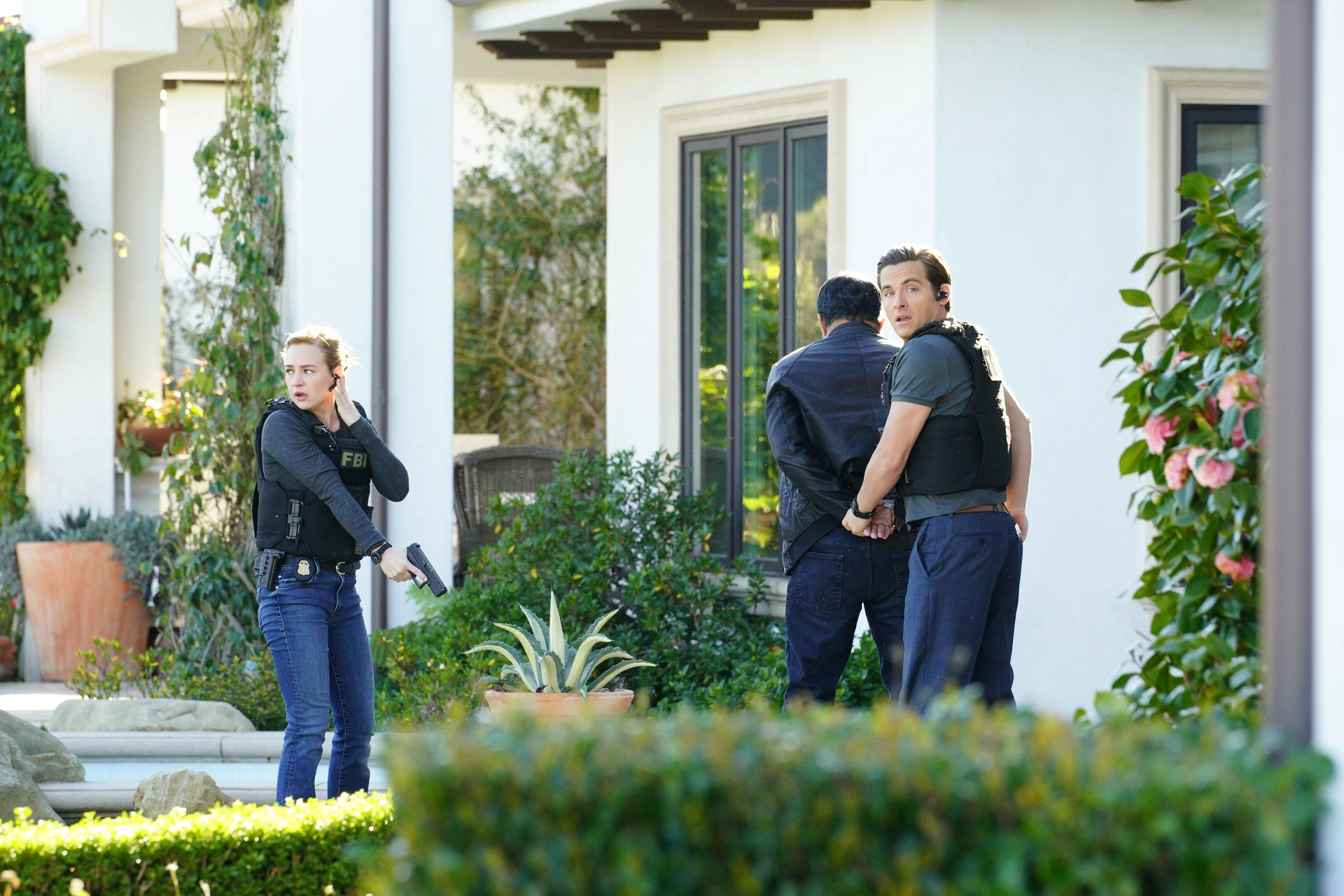 Kevin Zegers and Britt Robertson in The Rookie: Feds (2022)