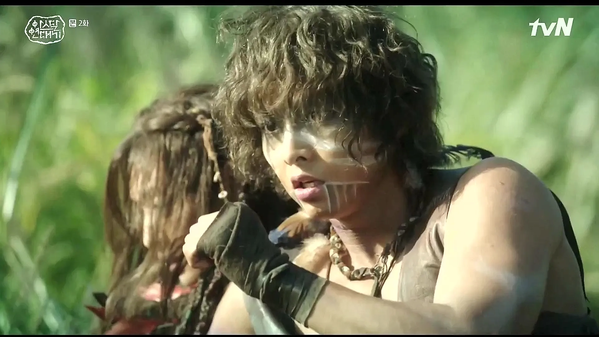 Song Joong-ki and Kim Ji-won in Arthdal Chronicles: Episode #1.2 (2019)