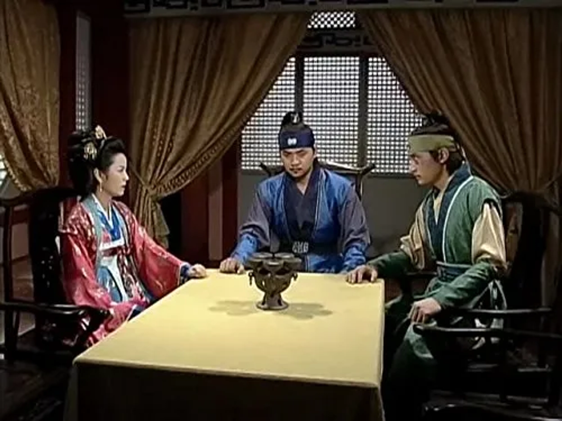 Seung-su Kim and Mi-ri Gyeon in Jumong (2006)