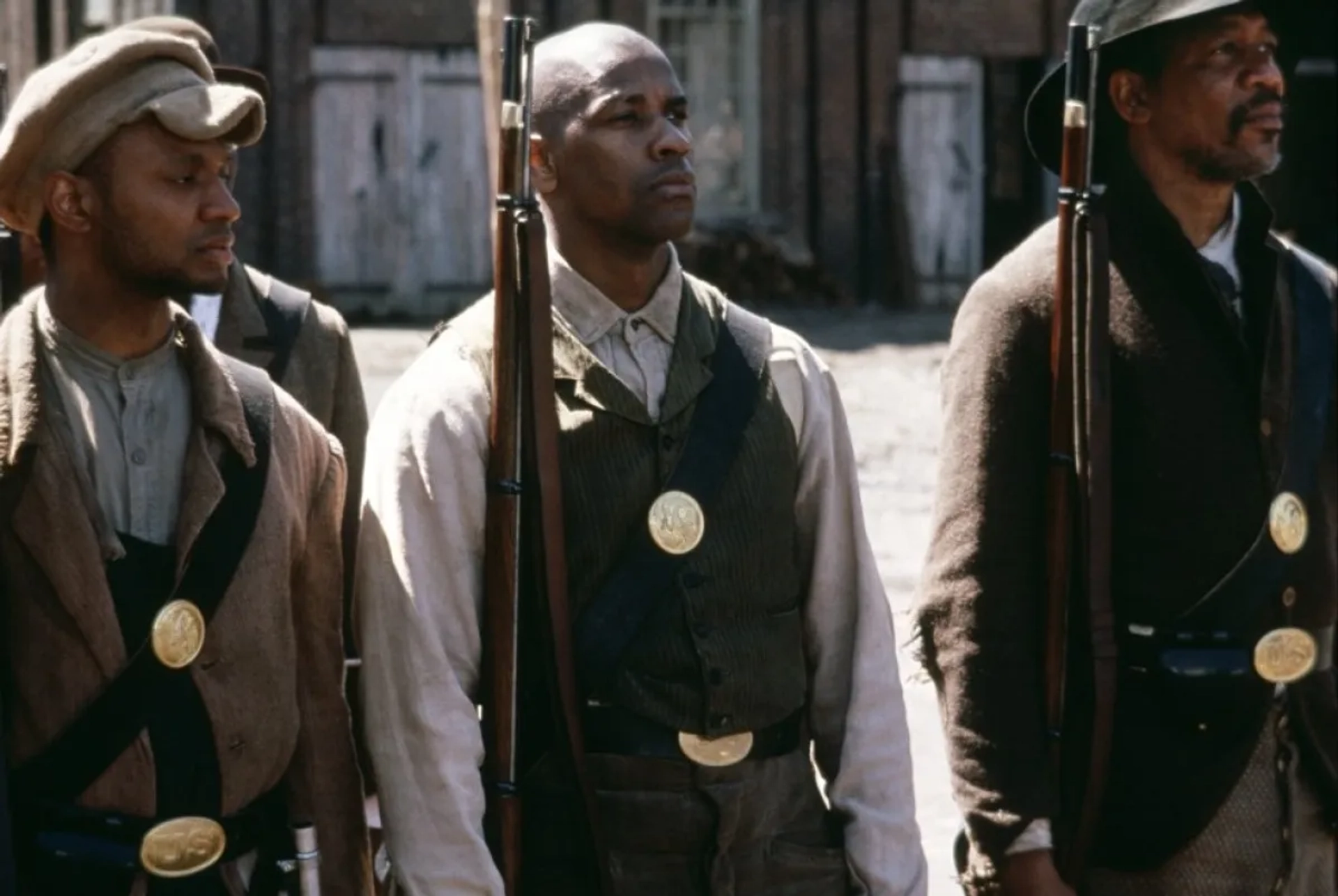 Morgan Freeman, Denzel Washington, and Jihmi Kennedy in Glory (1989)