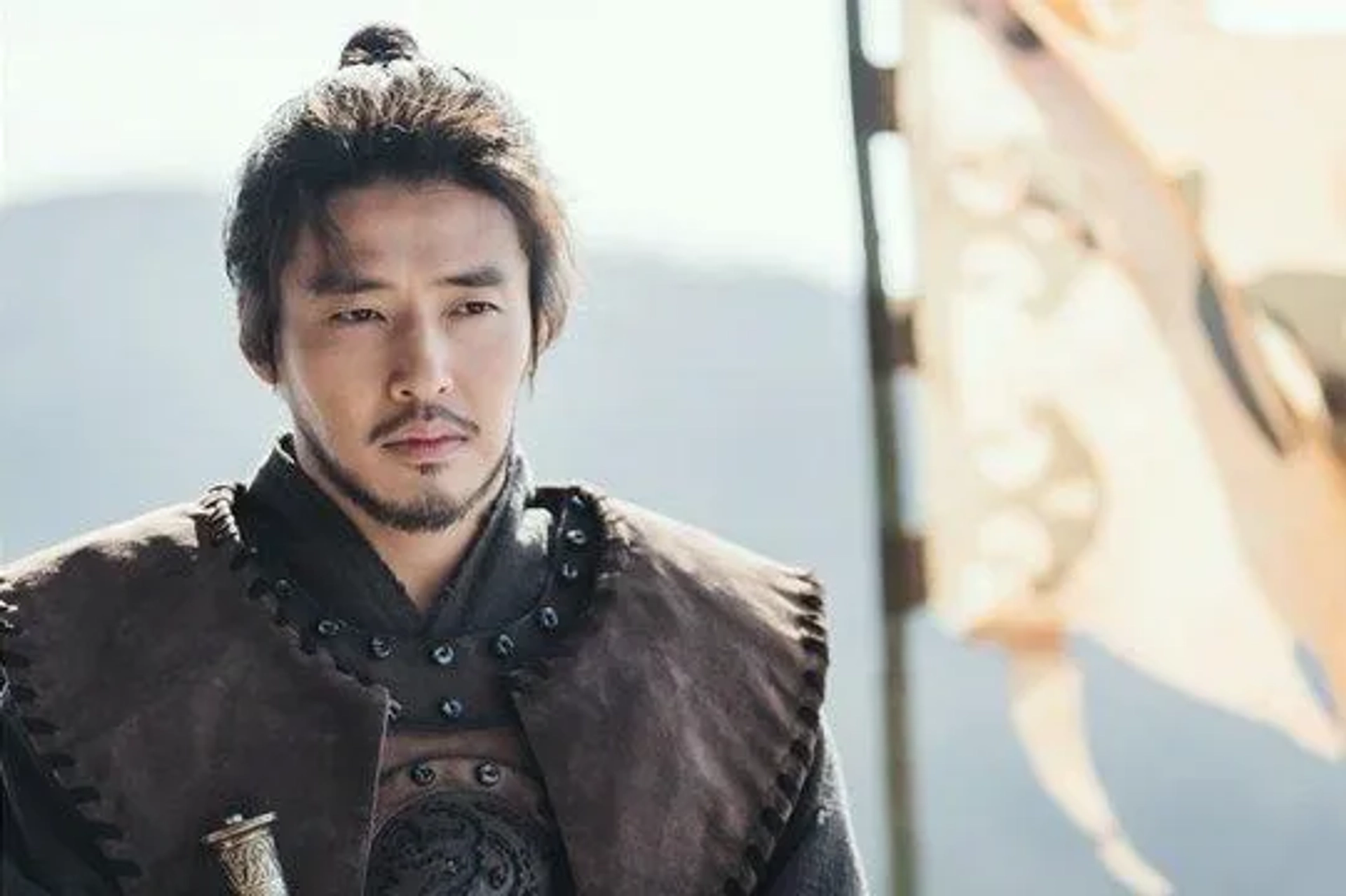 Kang Ha-neul in River Where the Moon Rises (2021)