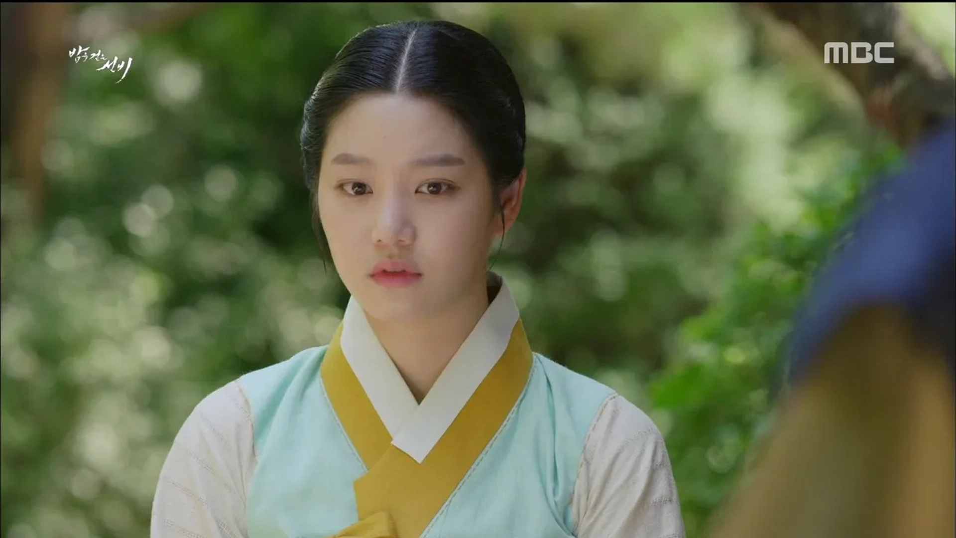 Lee Yoo-Bi in The Scholar Who Walks the Night (2015)