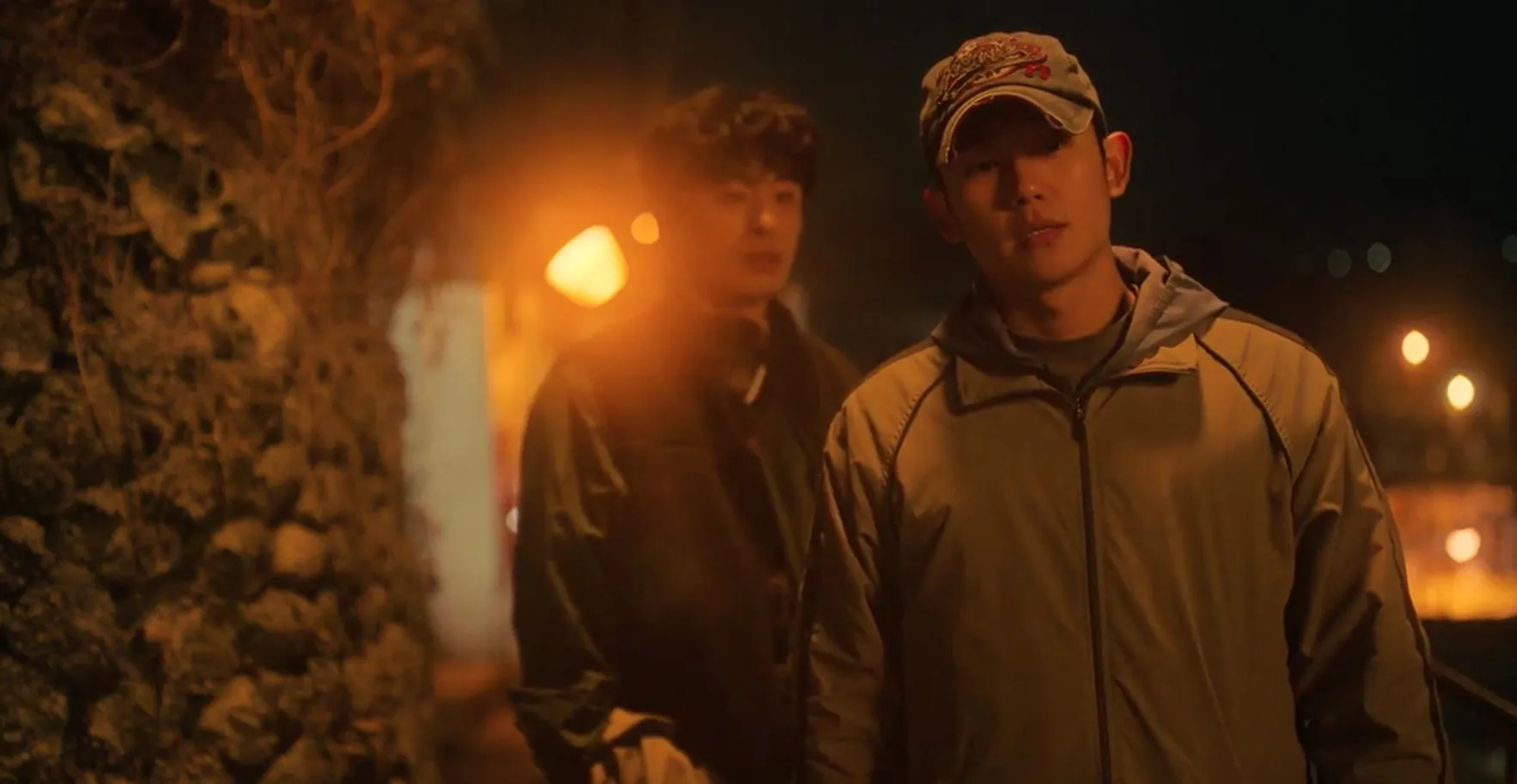 Koo Kyo-hwan and Jung Hae-in in D.P. (2021)