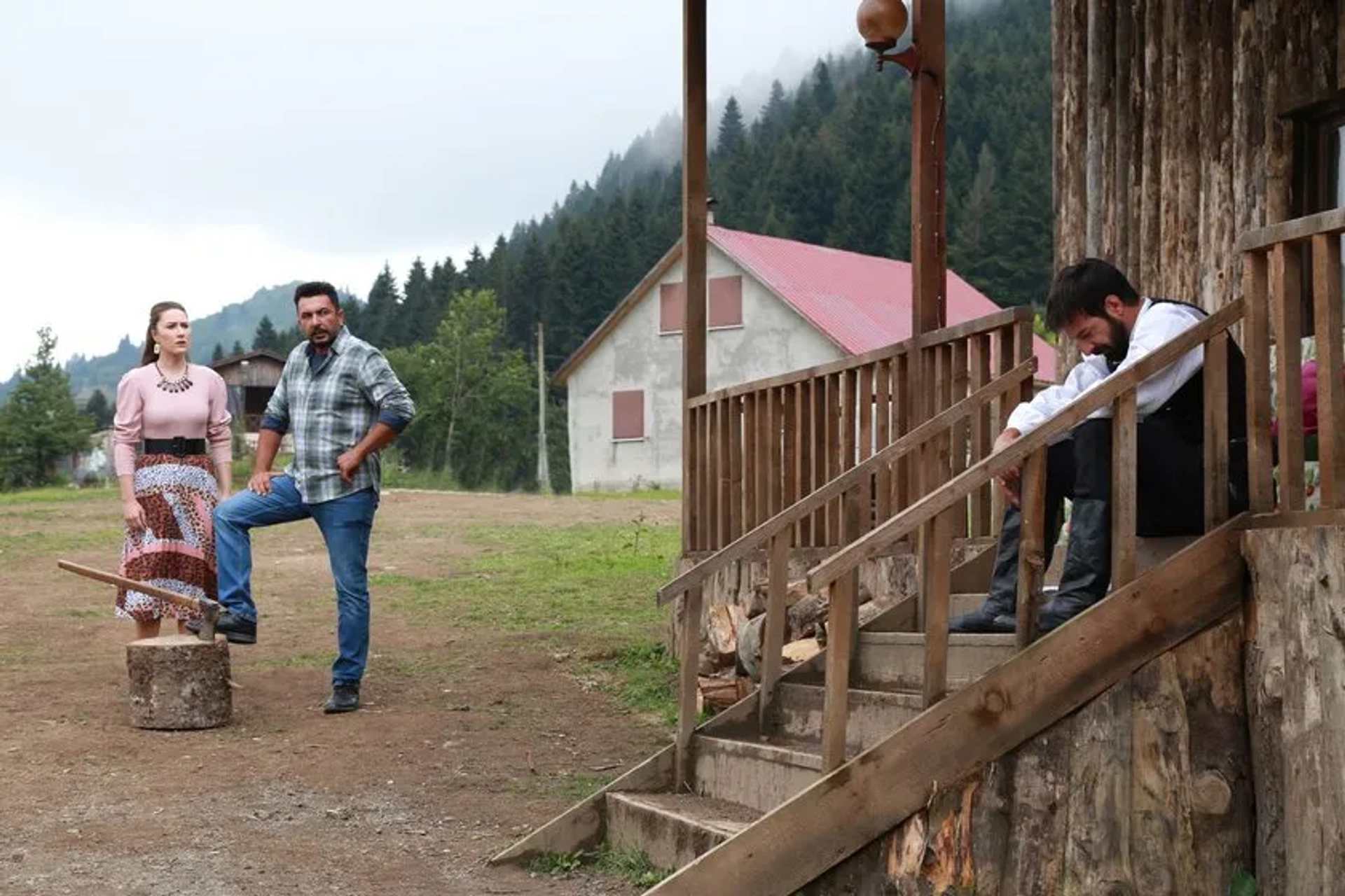 Merve Sen, Toygan Avanoglu, and Ismail Demirci in Kuzey Yildizi (2019)