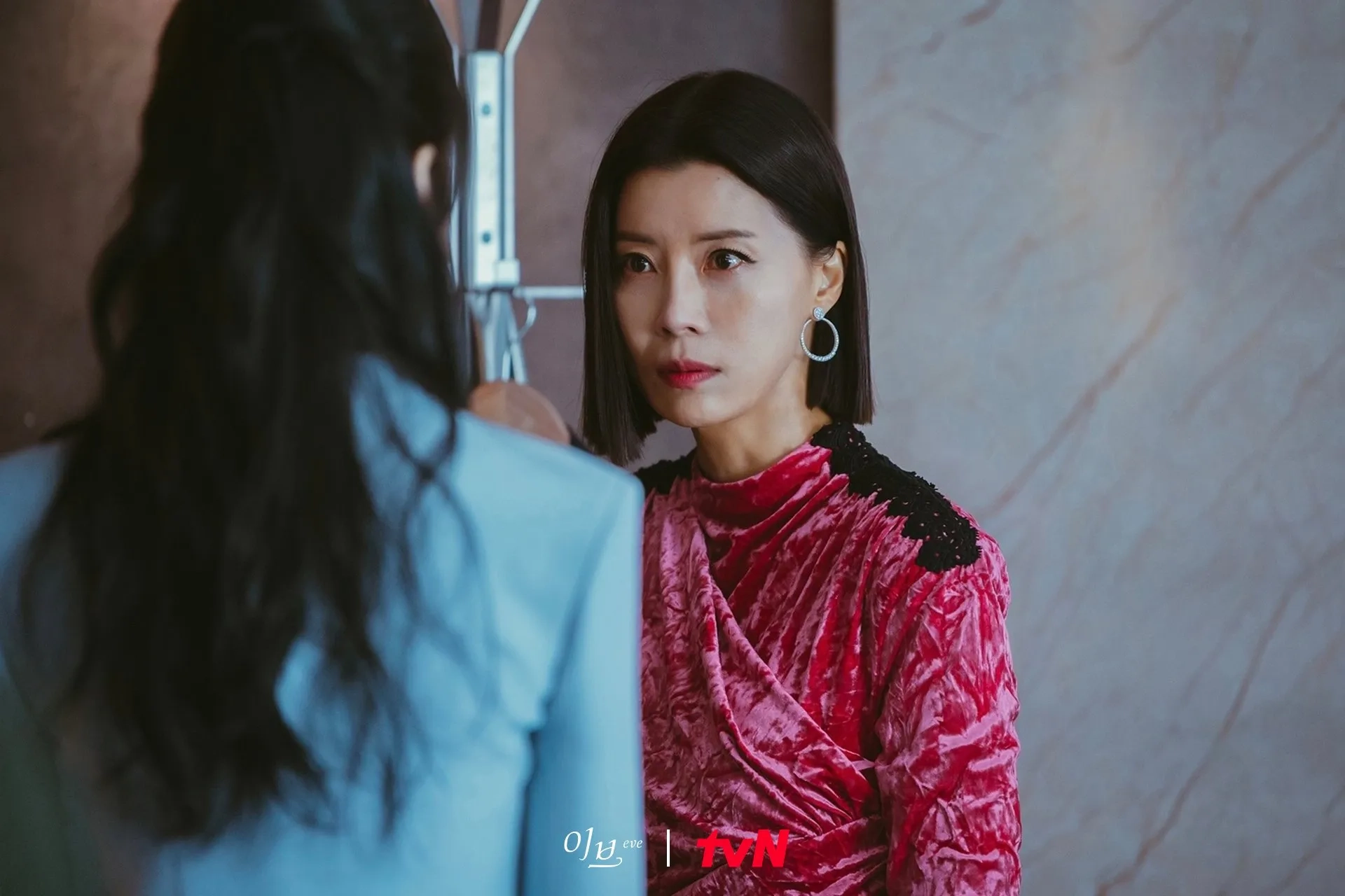 Seon Yu and Seo Ye-Ji in Eve (2022)