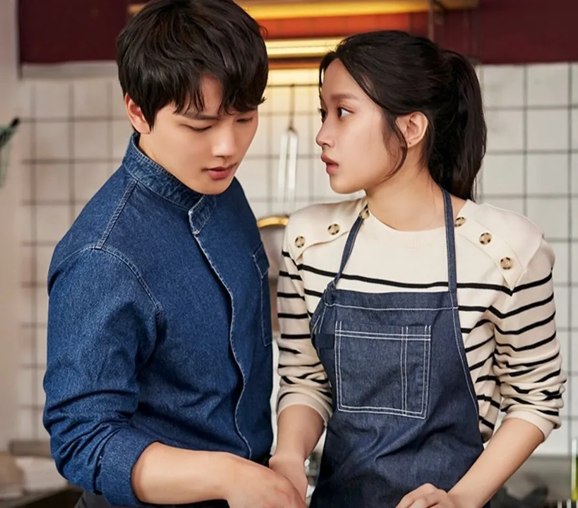 Yeo Jin-goo and Moon Ga-young in Link: Eat, Love, Kill (2022)