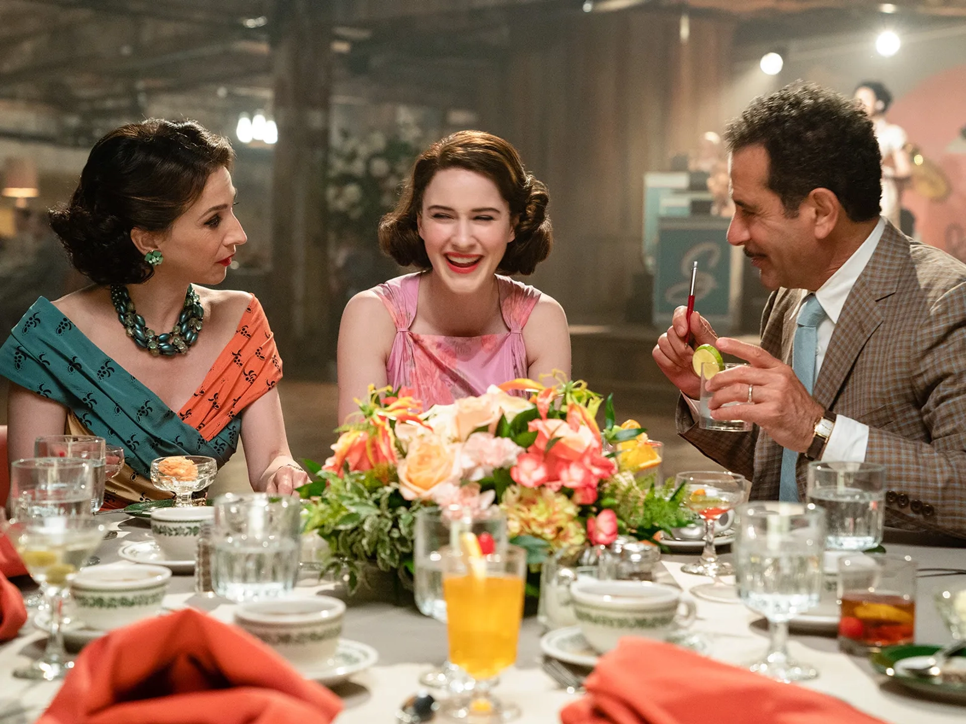 Tony Shalhoub, Marin Hinkle, and Rachel Brosnahan in The Marvelous Mrs. Maisel (2017)