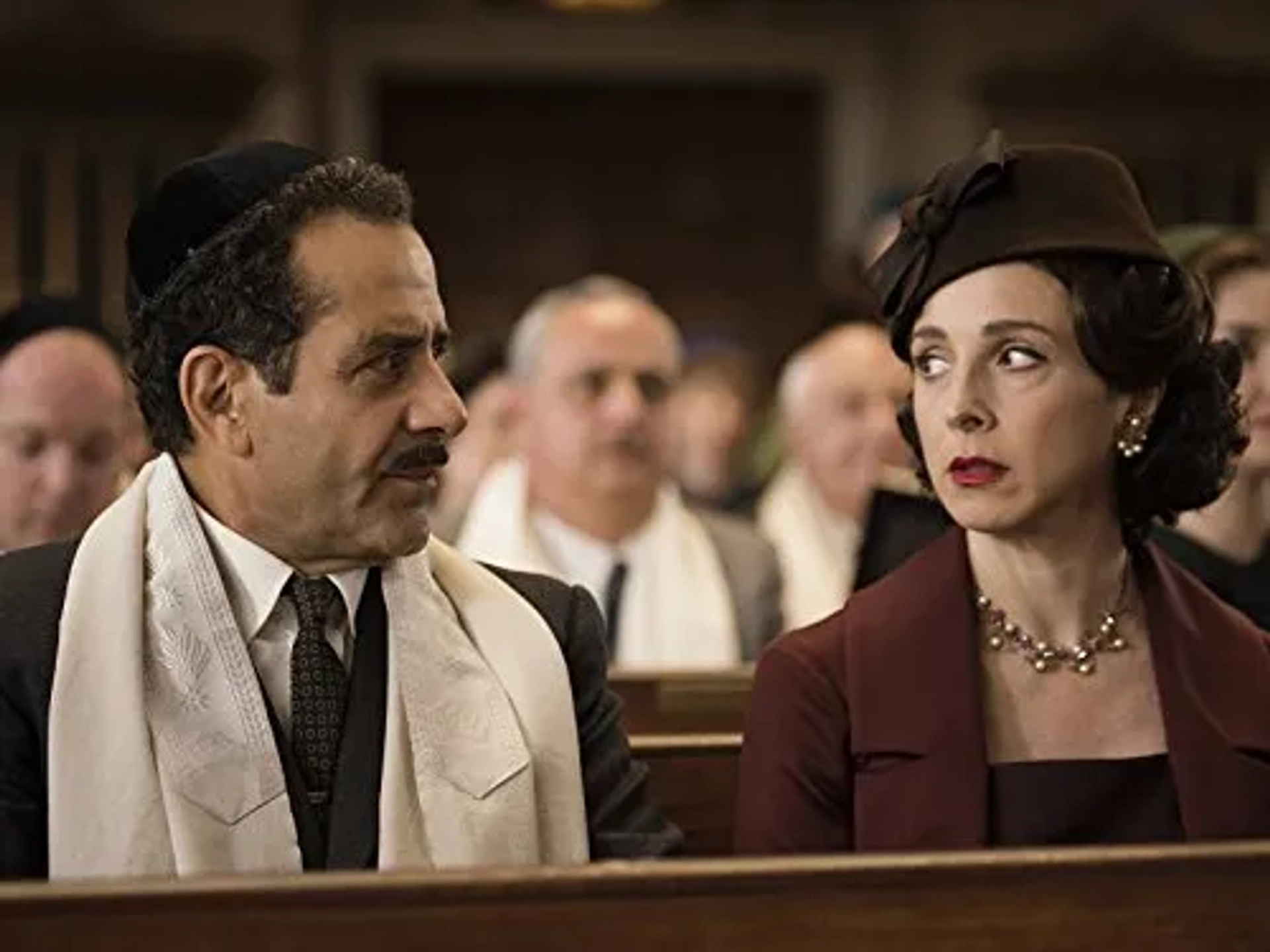 Tony Shalhoub and Marin Hinkle in The Marvelous Mrs. Maisel (2017)