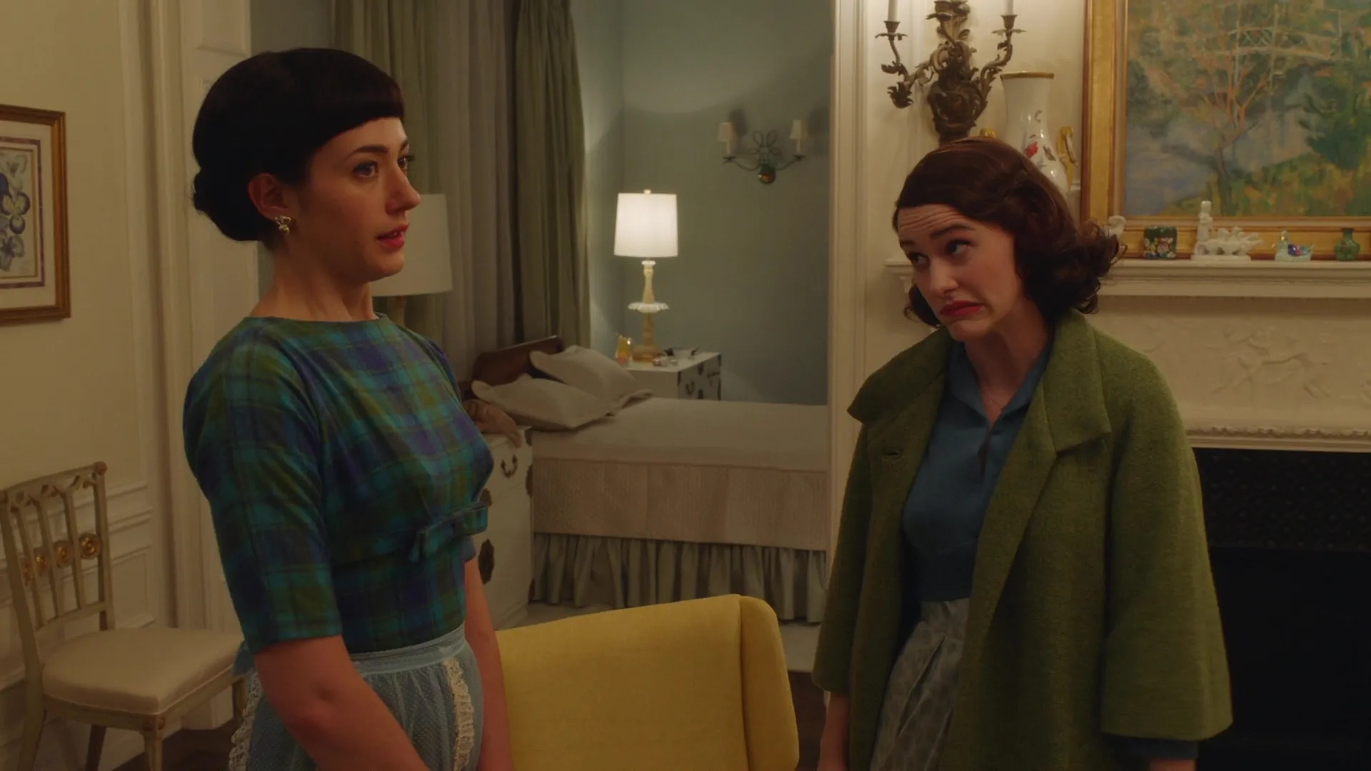 Rachel Brosnahan and Holly Curran in The Marvelous Mrs. Maisel (2017)