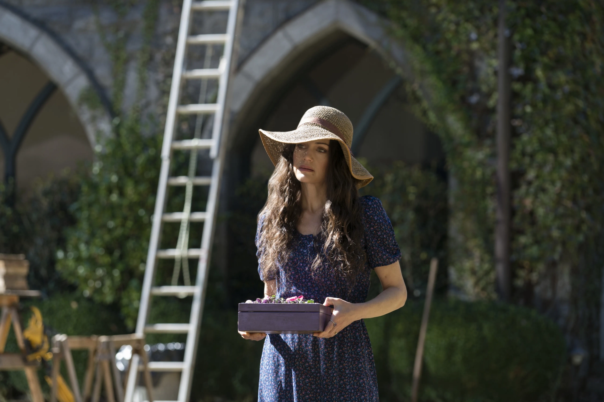 Carla Gugino in The Haunting of Hill House (2018)