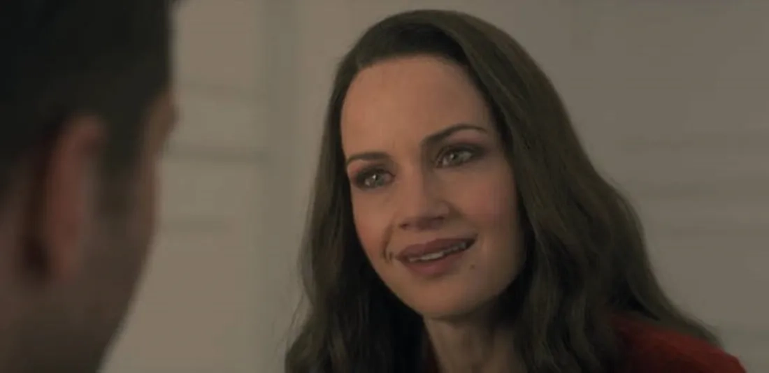 Carla Gugino in The Haunting of Hill House (2018)